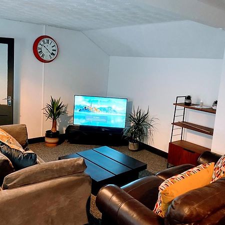 Gorgeous Town Center 3 Bedroom Self Contained Apartment For 1-5 People Harrogate Zewnętrze zdjęcie