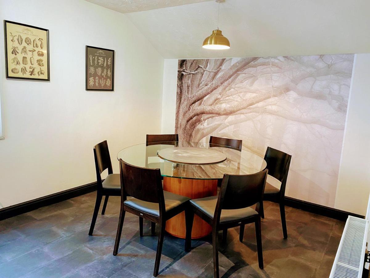 Gorgeous Town Center 3 Bedroom Self Contained Apartment For 1-5 People Harrogate Zewnętrze zdjęcie